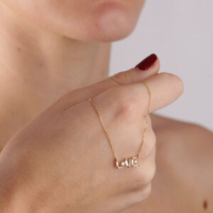 collier love en diamants et or 18k jaune
