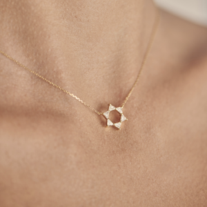 pendentif tréfle or blanc