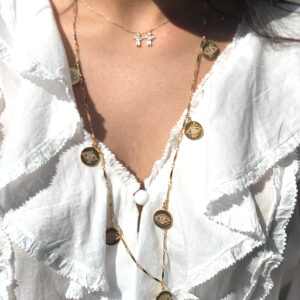 sautoir oeil brillant