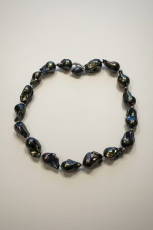 Collier Vbora